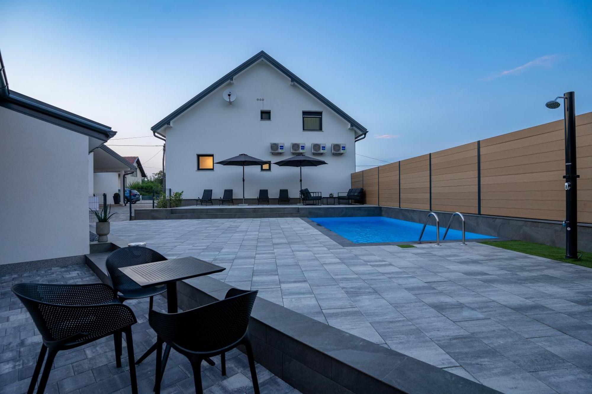 Apartments & Room Forest Slunj Zewnętrze zdjęcie